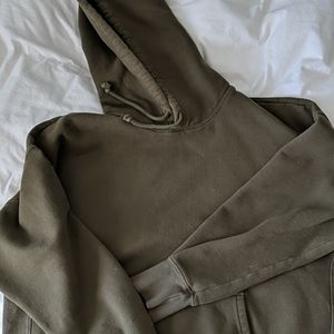 Aritzia M Boyfriend Hoodie dark green